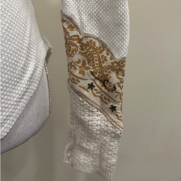 We the Free White Scoop Neck Waffle Knit Thermal Bandana Crochet Cuff Sz XS Boho - Picture 5 of 10